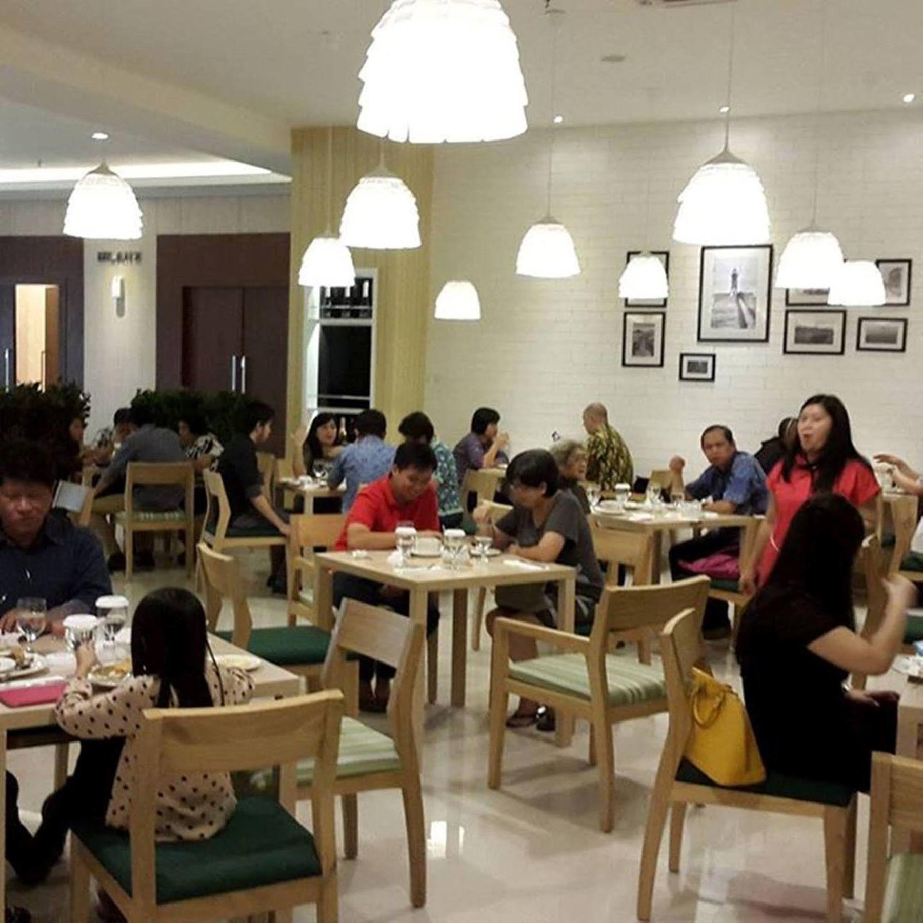 Agria Hotel Bogor Exterior photo